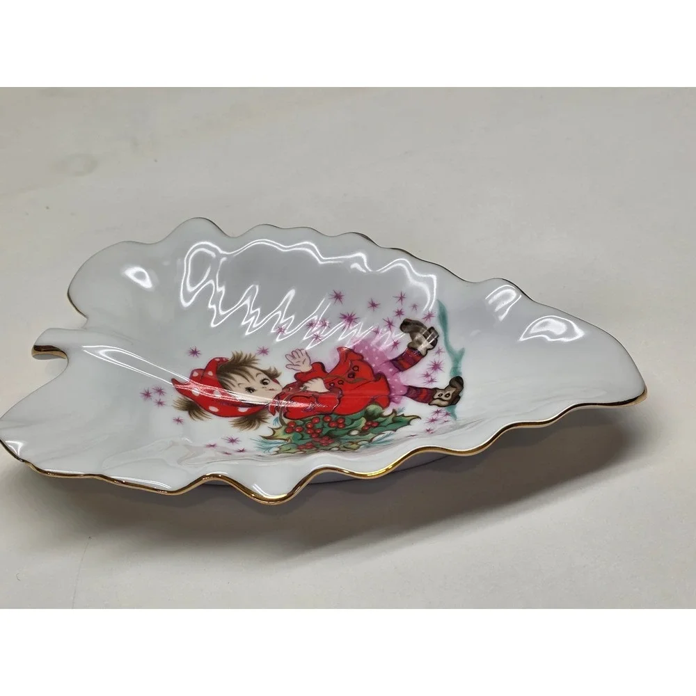 Vintage Lefton China Christmas Leaf Dish Hand Painted Girl Holly 443P Japan Gold